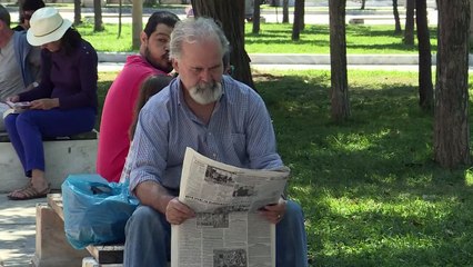 Gregos se preparam para futuro incerto