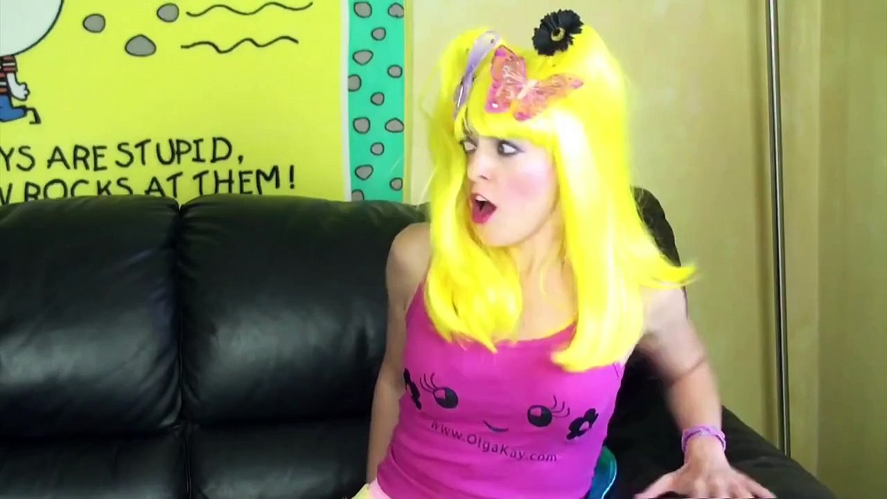 HOW TO READ GIRL's MINDS