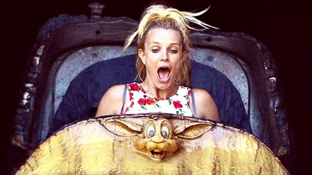 Britney Spears Takes Her Sons To Disneyland