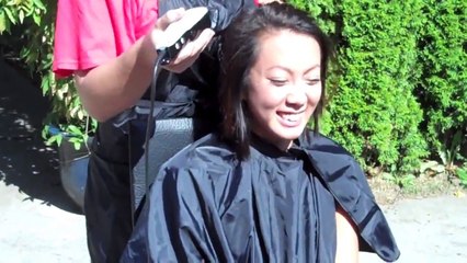 GIRL SHAVES OFF ALL HER HAIR!!