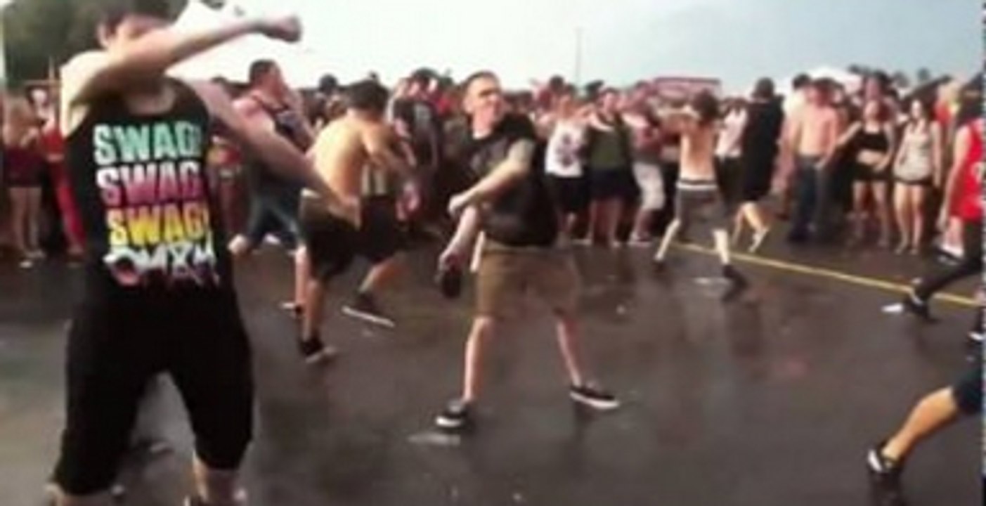 Worst Moshpit Ever