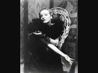 Marlene DIETRICH  "Berlin Berlin" 1964.