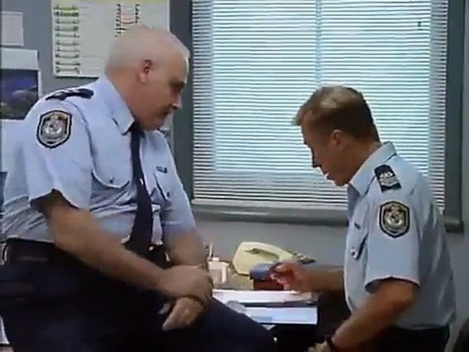 Police Rescue 3x06 Good Buddy