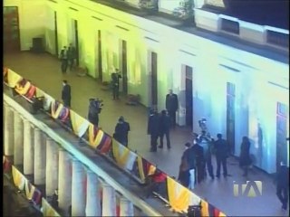 El papa Francisco saludó desde el balcón de Carondelet