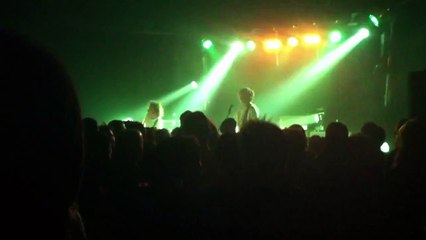 Skeleton Dance - Children Collide