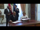 Roma - Renzi incontra il Presidente della Repubblica d'Angola - Firma degli accordi (06.07.15)