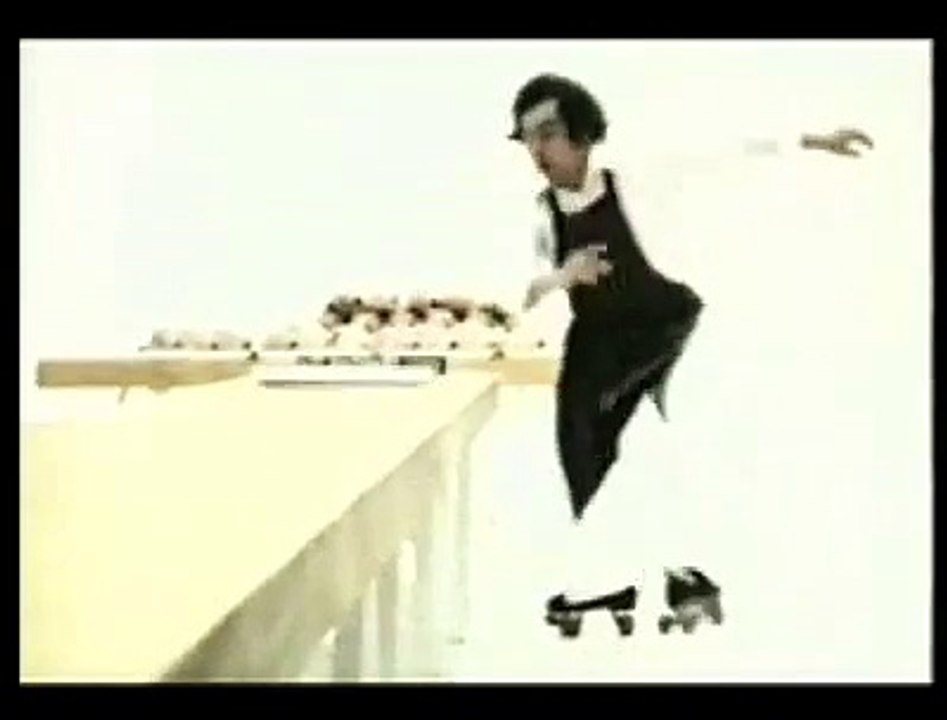 Bacofoil 'Chickens' TV ad - 30 sec advert