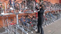 Using the new bike racks at Marylebone station.  Taking your bike down