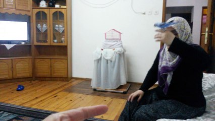 Zeynep Betül ve kuş 20150612