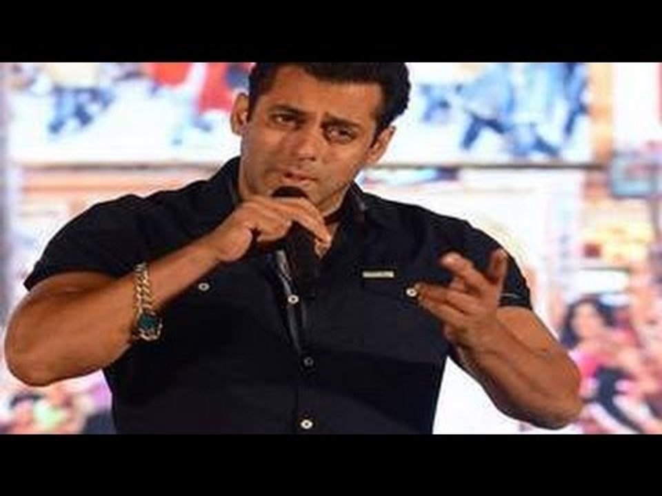 Salman Khan's wackiest REPLY to a journalist's SILLY QUESTION!