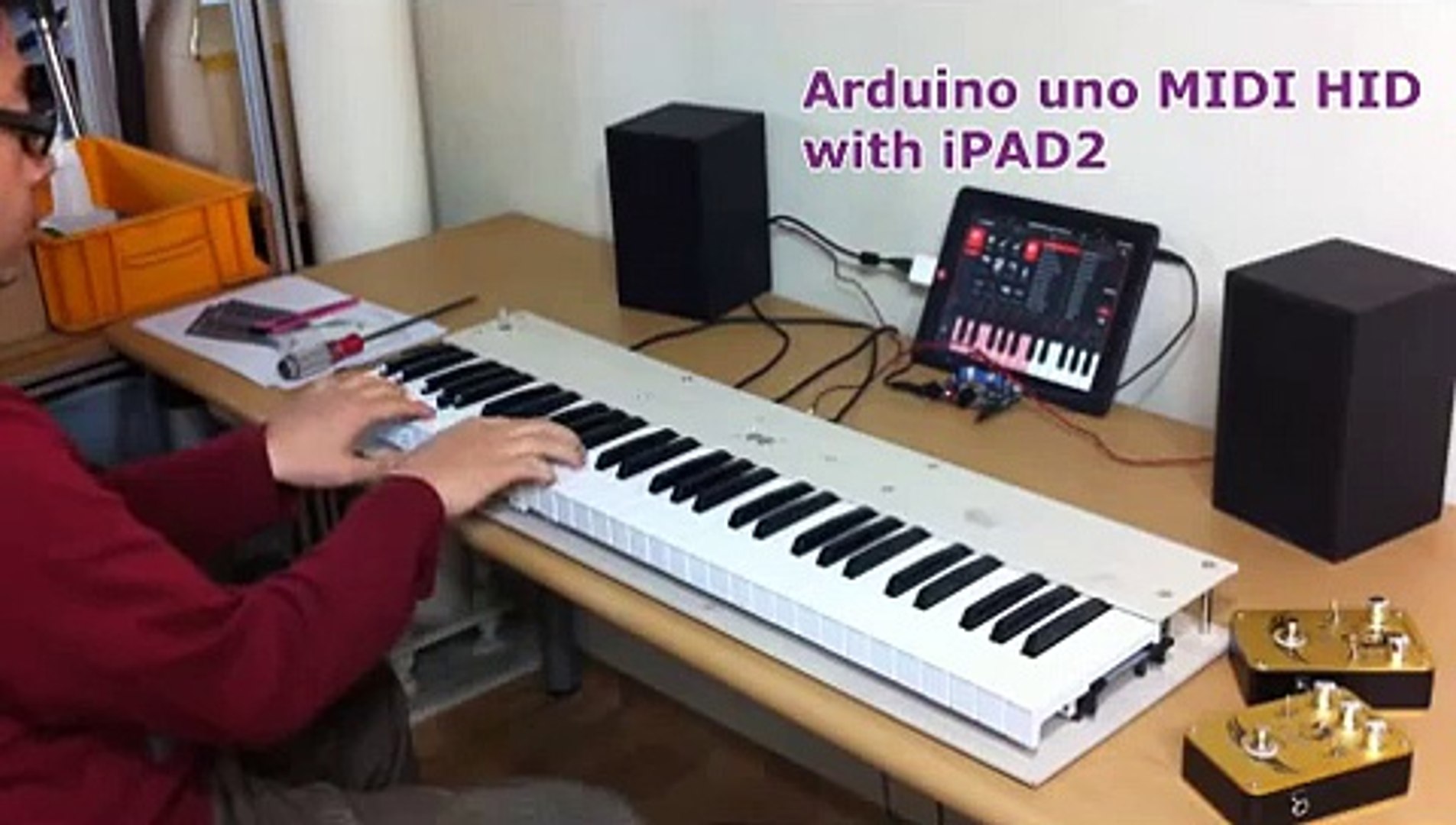 Arduino MIDI 61 Keyboard - video 
