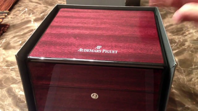 Audemars Piguet Royal Oak Offshore Chronograph 42mm Watch Navy Hornback Strap (AP ROO)