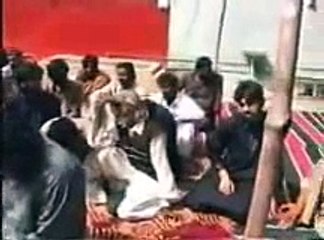 Astagfirullah Real Face of Amir Liaquat’s Brother, Imran Liaquat Getting Worshiped By People