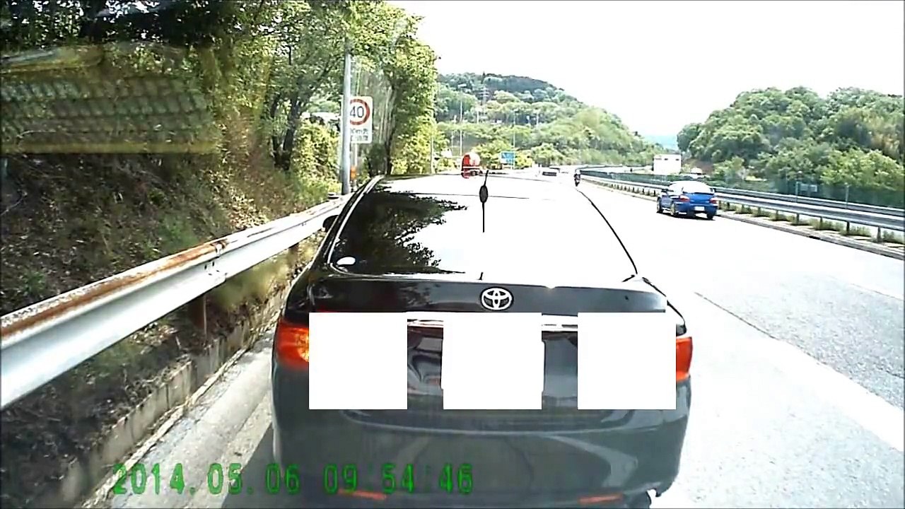 衝撃！高速道路交通警察隊　覆面パトカー検挙の瞬間　携帯電話違反