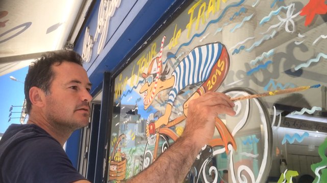 Les vitrines aux couleurs du Tour de France