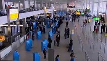 2 minutes silence, 2 minuten stilte Amsterdam Schiphol Airport
