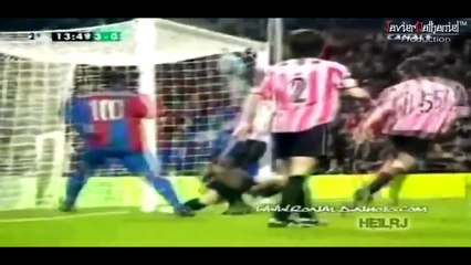 Ronaldinho impossible movement of a Football legend