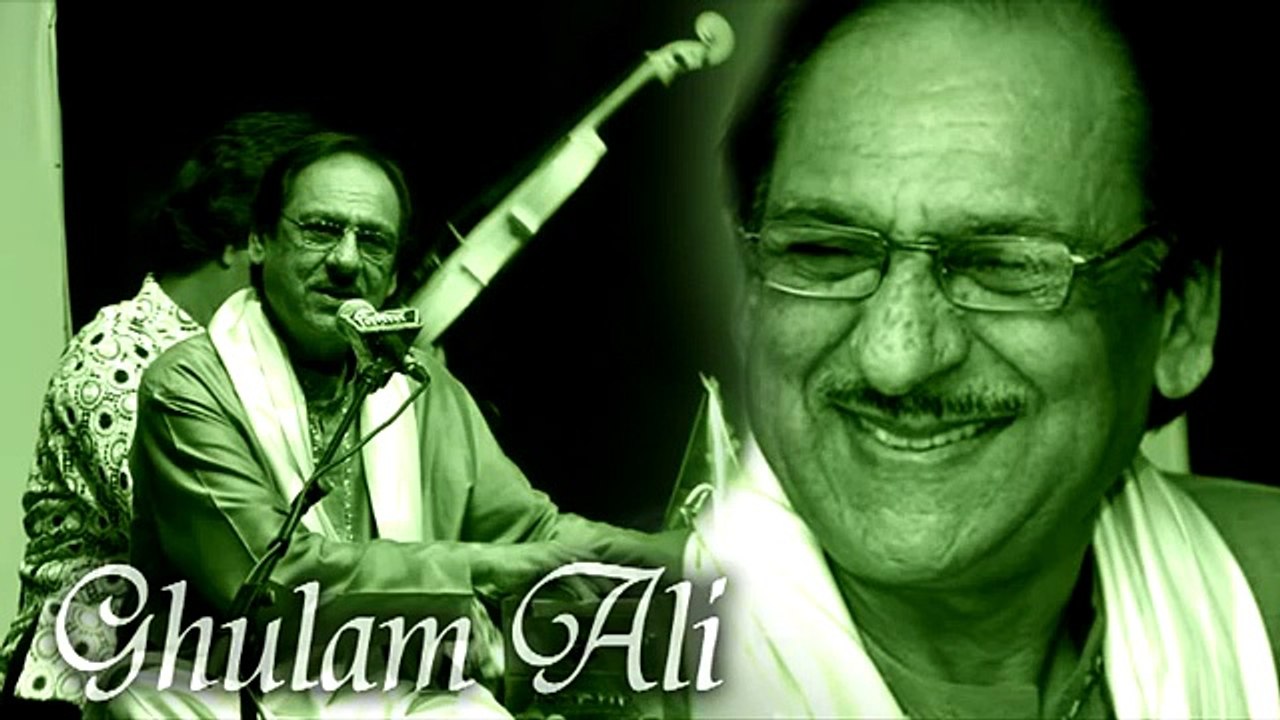 Bechain Bahut Phirna - Ghulam Ali - Ghazal