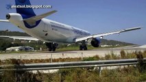 Thomas Cook takeoff blowing people (Skiathos Airport)