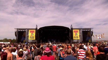 Rita Ora - Hot Right Now (TPark 2013)