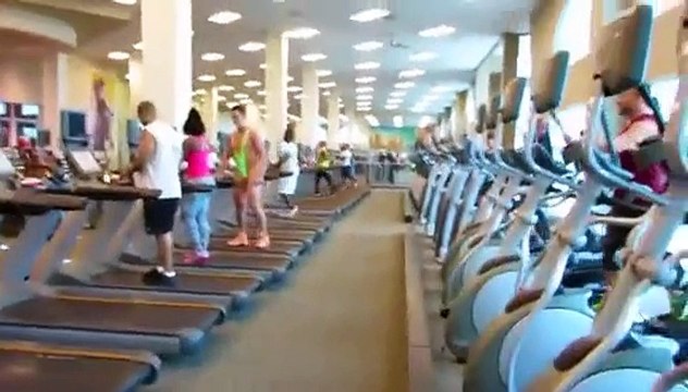 Gym Prank Stealing People's Weights - Crazy Russian Pranks