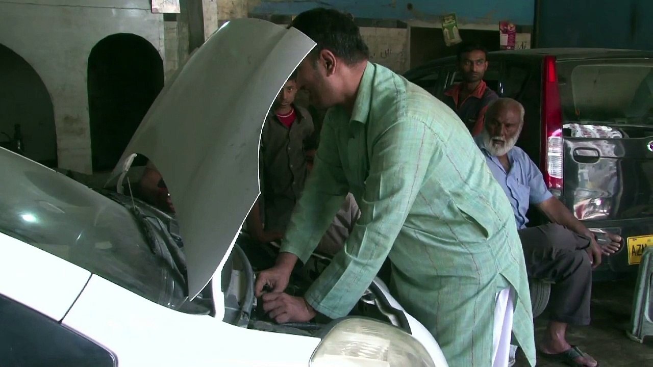 Pakistani mechanic says blindness is no roadblock to success