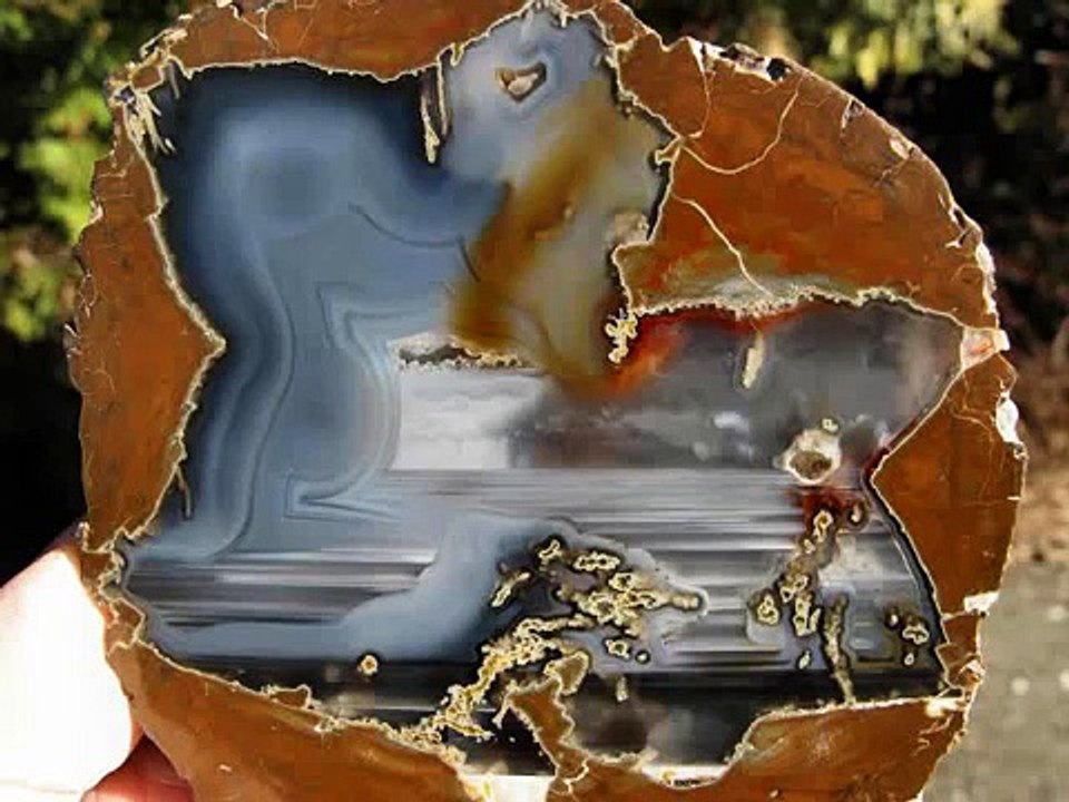 Bjork - Crystalline (Omar Souleyman Remix)