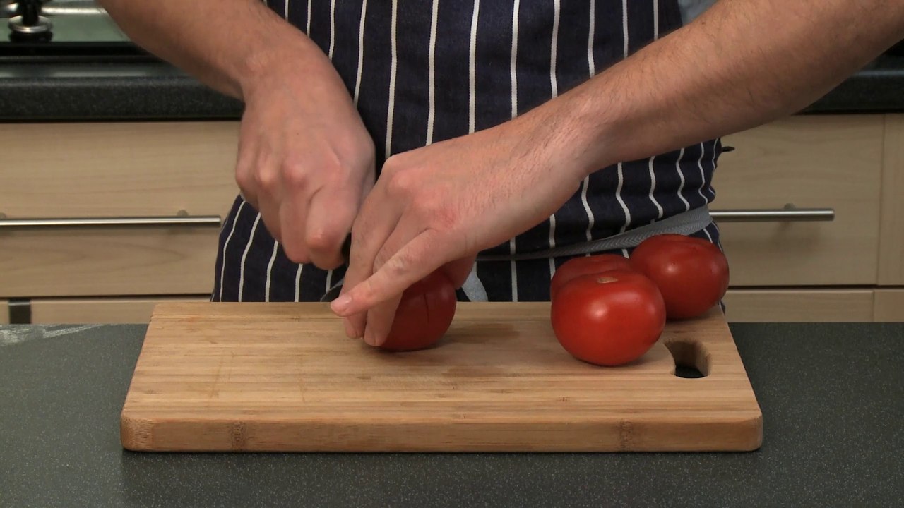 Comment faire une eau de tomate en 5 minutes ...
