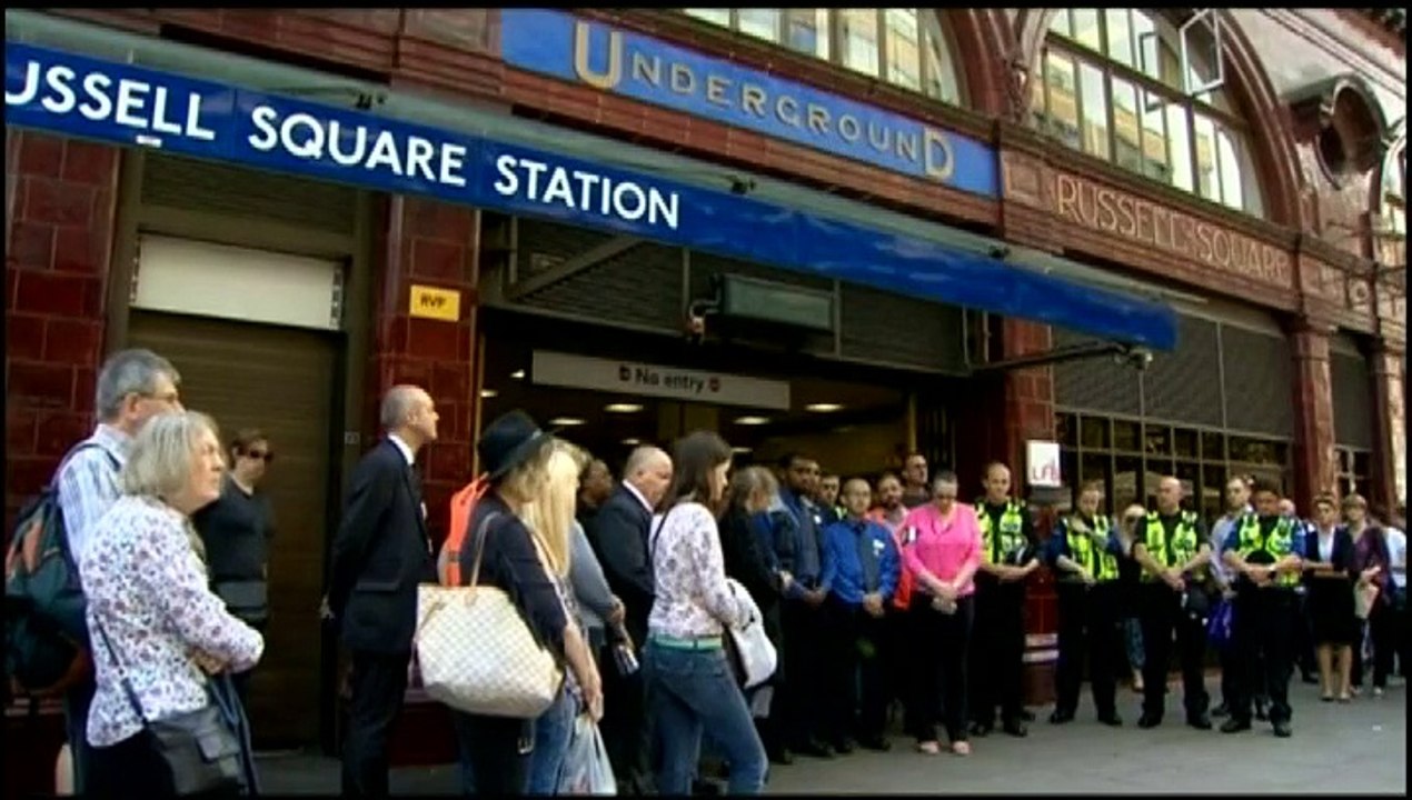 Minute de silence et commémorations, dix ans après les attentats de Londres