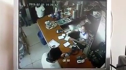 Así robaron una pizzería en Maracaibo