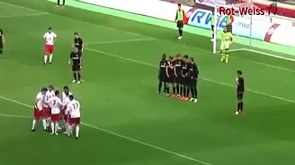 A tricky football goal, LOL !awesome