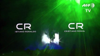 Ronaldo in Japan to promote a muscle-exerciser