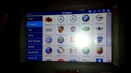Autel Maxidas DS 708 đọc mã lỗi trên xe Mercedes GLK