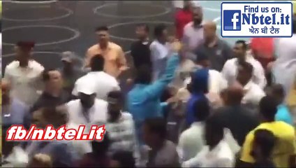 ਲੰਘੇ ਅੈਤਵਾਰ ਅੈਬਟਸਫੋਰਡ ਵਿਖੇ ਹੋਏ ਕਬੱਡੀ ਕੱਪ ਤੋਂ ਪਹਿਲਾਂ ਕਬੱਡੀ ਪ੍ਰਮੋਟਰ ਆਪਸ 'ਚ 'ਵਾਰਮ ਅੱਪ' ਹੁੰਦੇ ਹੋਏ