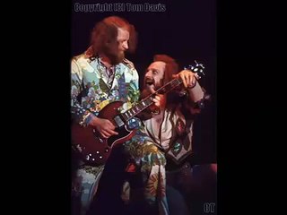 Jethro Tull -Living In The Past