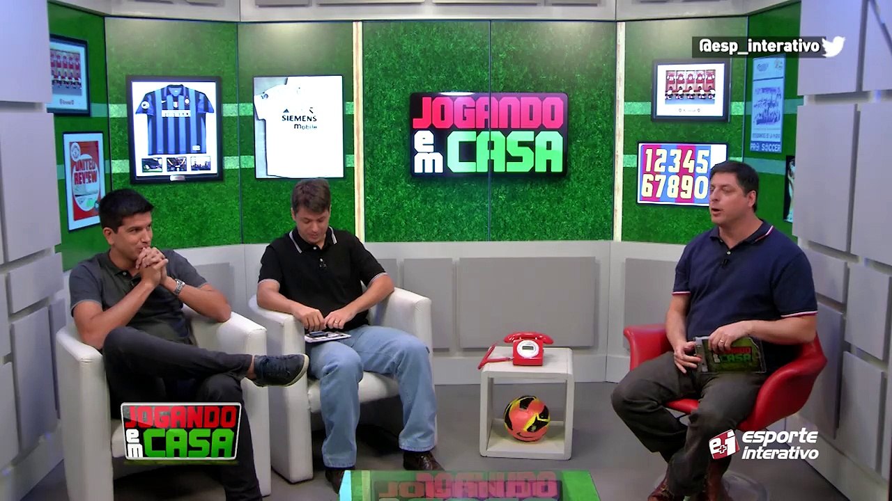 Invasão das galinhas, corte de bumbum e muito mais no Zoação E.C.