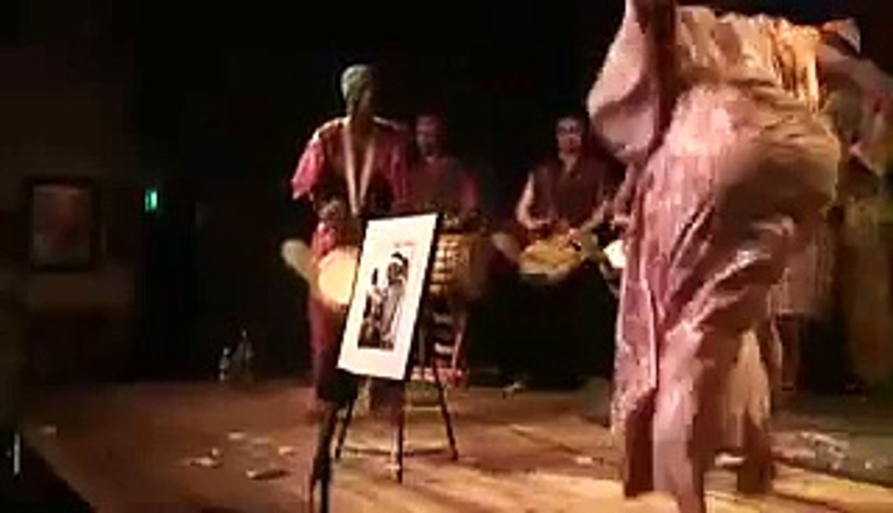 African Dance: Kemoko  Sano Tribute by Djembe Master Bolokada  with pro's and young girl dancing