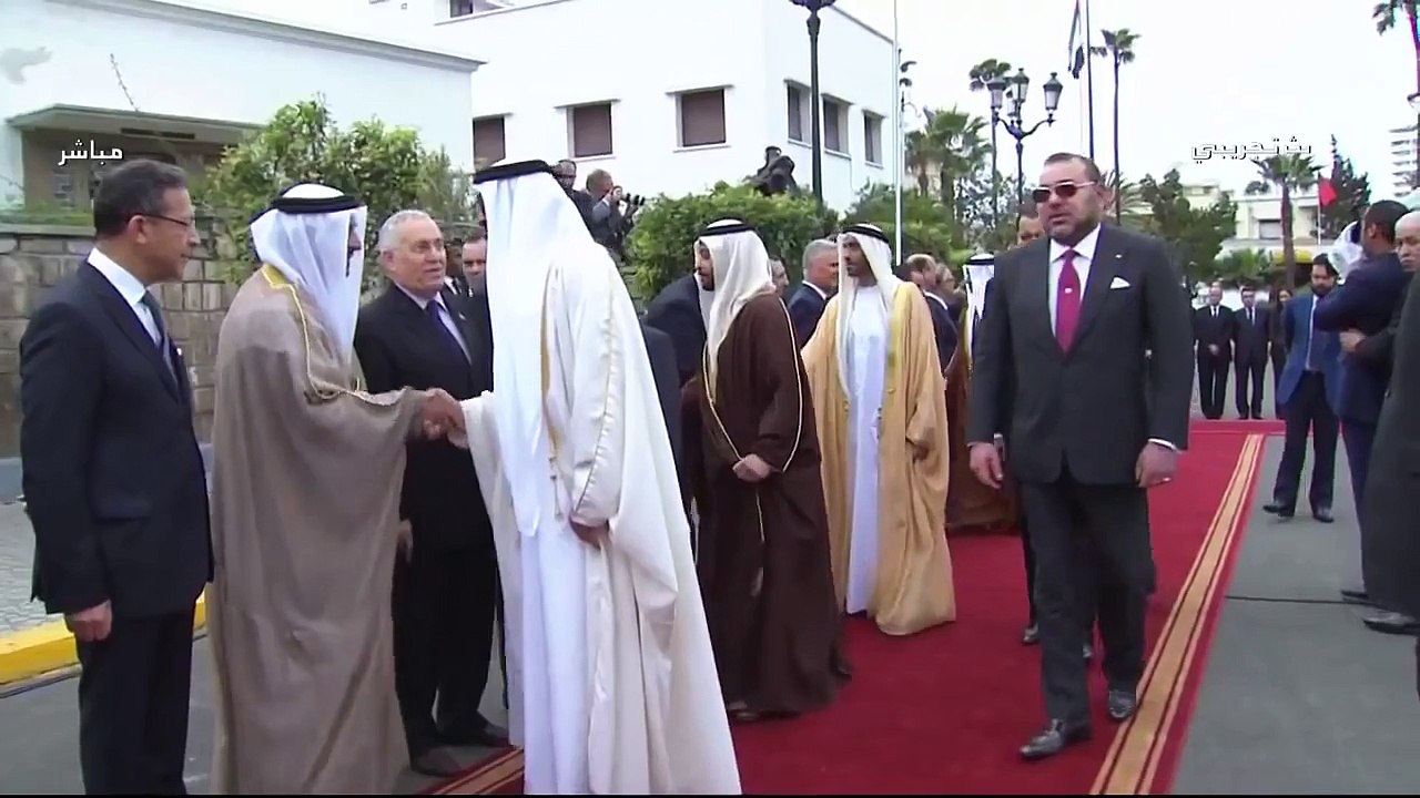 شاهد ردة فعل الجعيدي الحارس الشخصي للملك  ( إنه البرتوكول يا حبيبي ) [HD]