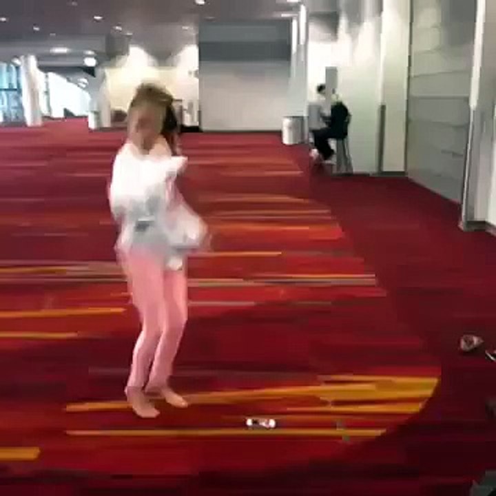 Kalani Hilliker vine how did you get in there