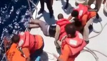 Un muerto y alrededor de 15 desaparecidos tras hundirse un barco de refugiados en el mar Egeo