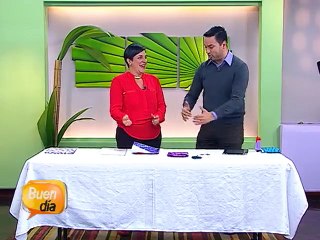 Aprenda a forrar cuadernos con papel adhesivo de una forma muy útil  
