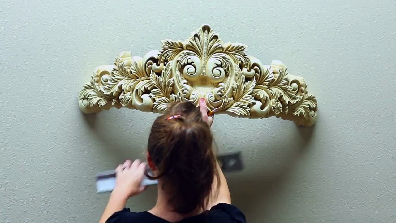 How to style a Wall Teester or Bed Crown