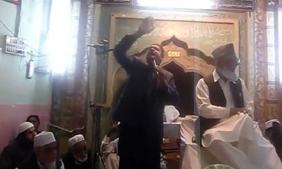 HAFIZ ZEESHAN ELAHI SIALVI IN THE PRESENCE OF SYED MANZOOR UL KOUNAIN SAHIB LIVE IN FAISALABD