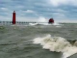 Lake Michigan Storm - Big Waves (Great Lakes)
