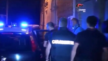 Bari - pizzo ai danni di imprenditori e armi nei loculi, 40 arresti