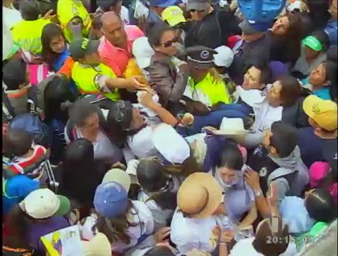 El transporte público presentó problemas para transportar miles de fieles desde el Bicentenario