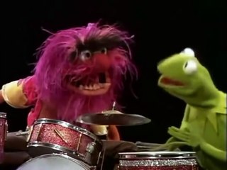 Os Muppets - Caco entrevistando Animal.