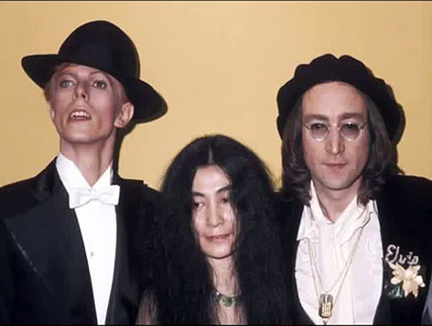 ⁣John Lennon & David Bowie - Fame