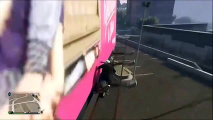 MANOBRAS EPICAS DE MOTO GTA V #3