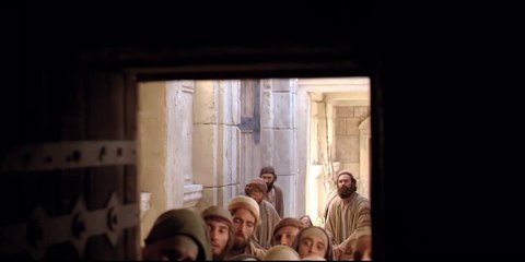 Jesús perdona pecados y sana a un paralítico